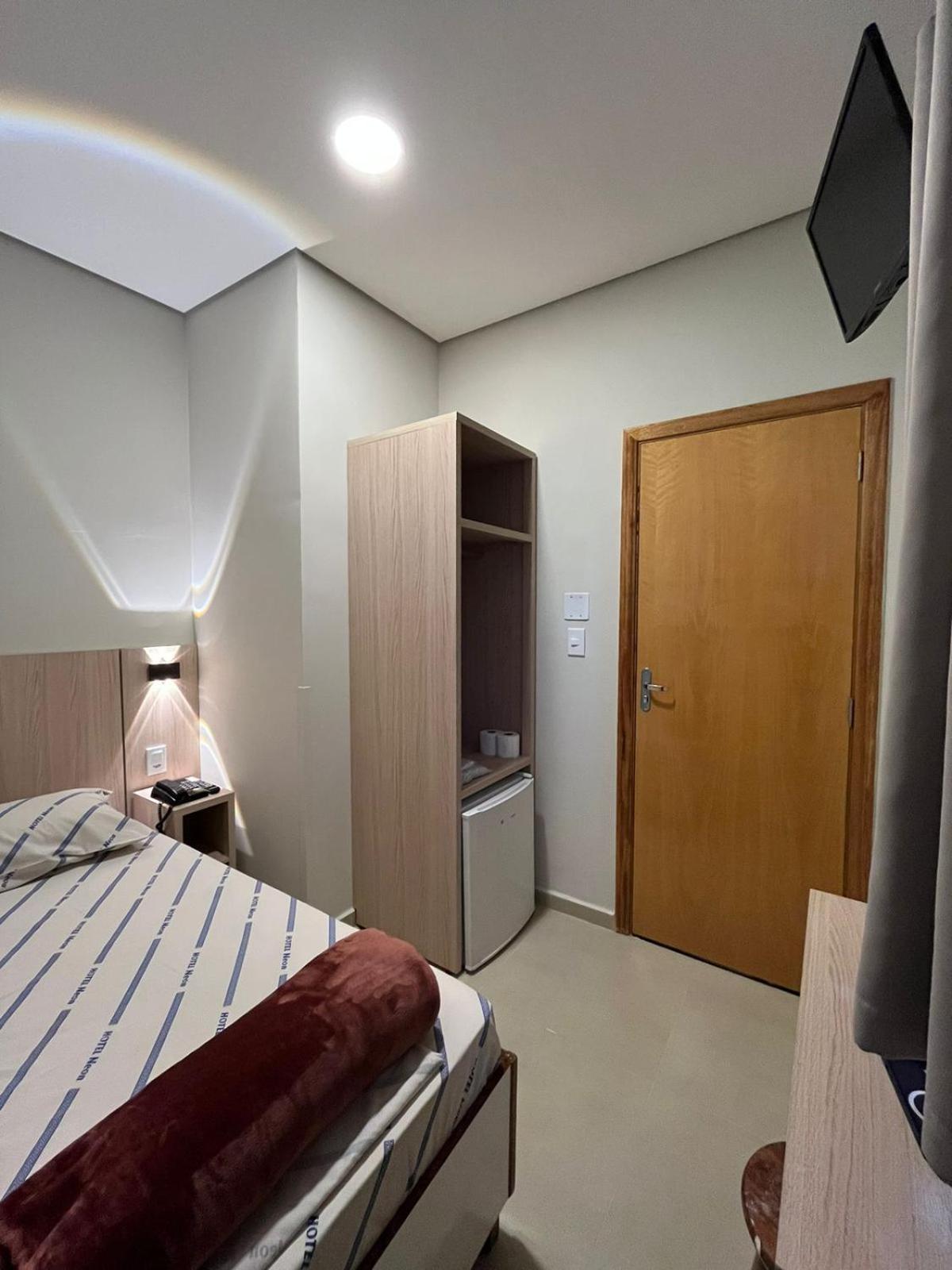 Hotel Neon - Proximo A 25 De Marco, Bom Retiro E Bras, A 2Min Do Mirante Sampa Sky E Pista De Skate Anhangabau São Paulo Eksteriør bilde