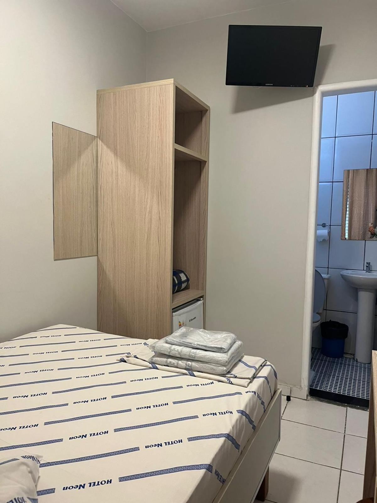 Hotel Neon - Proximo A 25 De Marco, Bom Retiro E Bras, A 2Min Do Mirante Sampa Sky E Pista De Skate Anhangabau São Paulo Eksteriør bilde